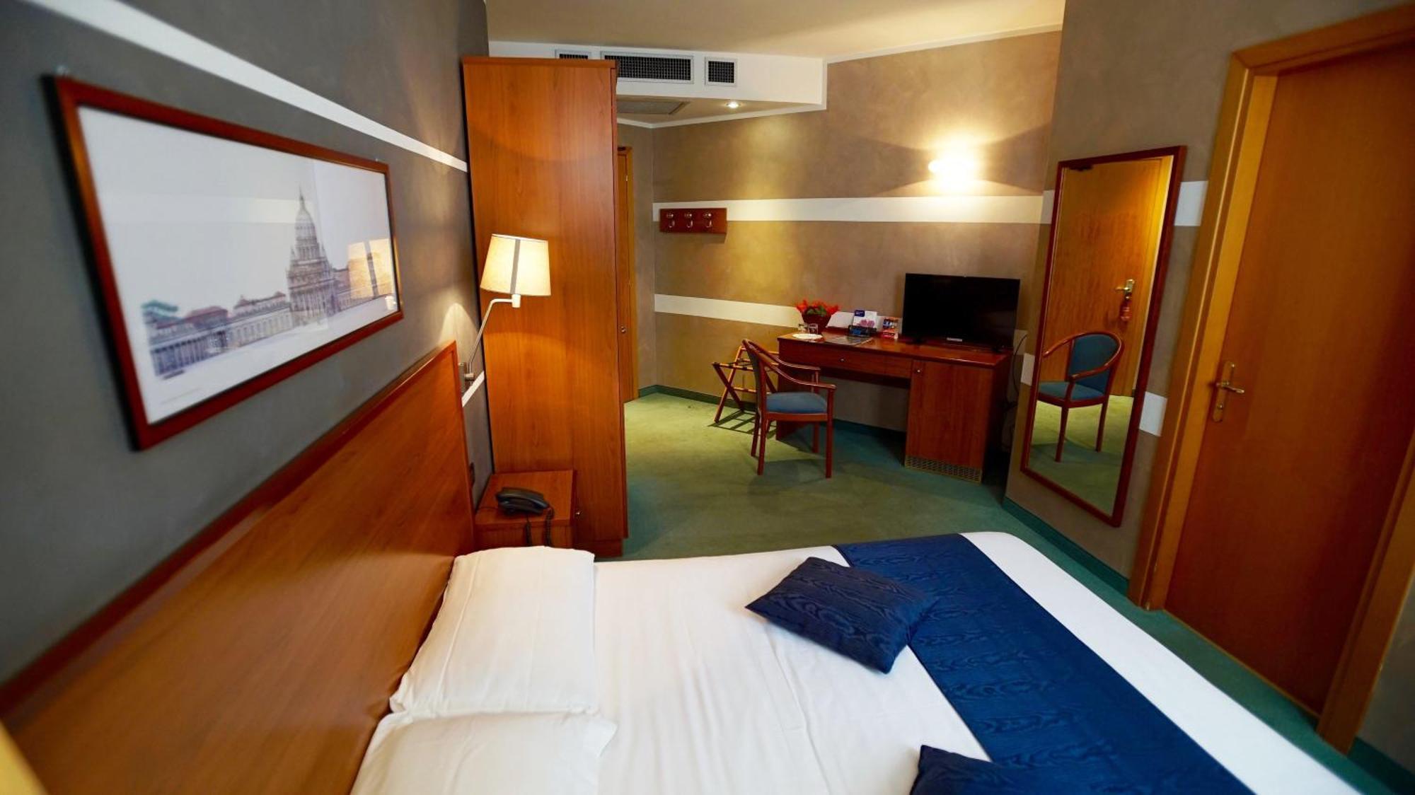 Classic Tulipano Hotel 3*